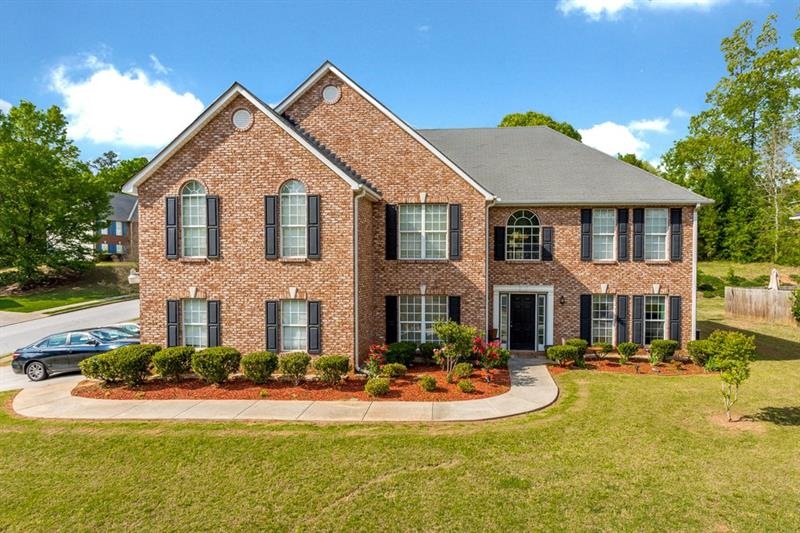 3044 Fairing Hill Ct, Lithonia, GA 30038 - photo 1