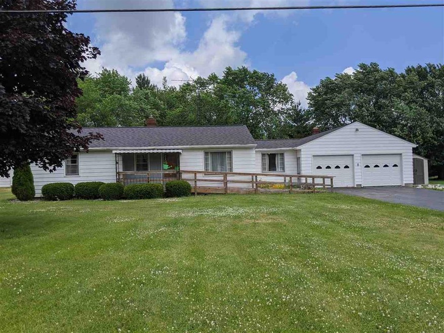 2142 N Oak Rd, Davison, MI 48423 - photo 1