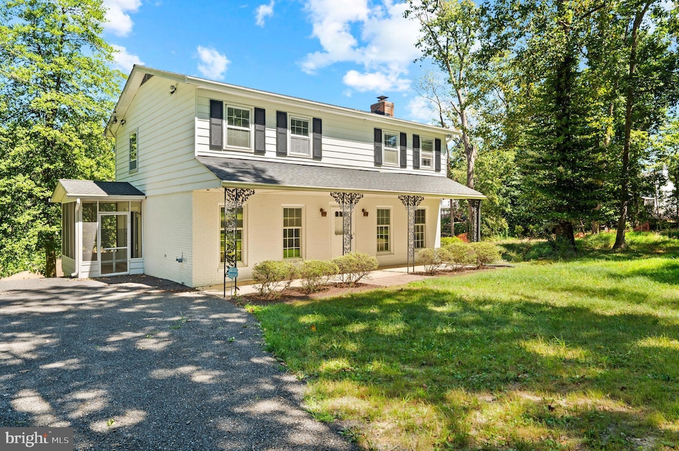 10506 Scaggsville Rd, Laurel, MD 20723 - photo 1