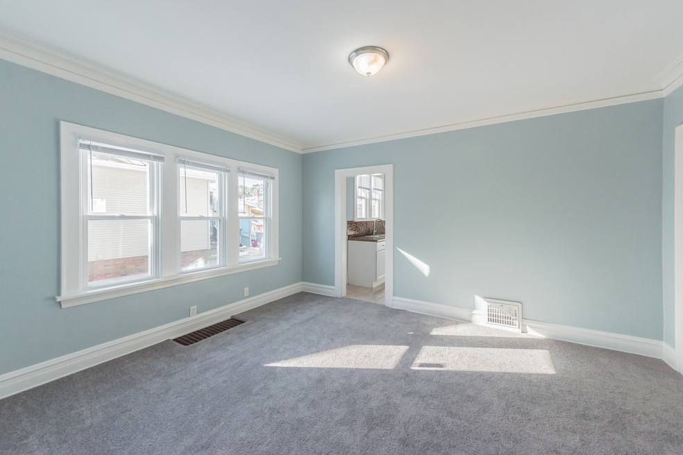 112 N Elmwood Ave, Waukegan, IL 60085 - photo 1