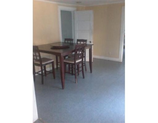 93 Thompson St unit 2, Springfield, MA 01109 - photo 1