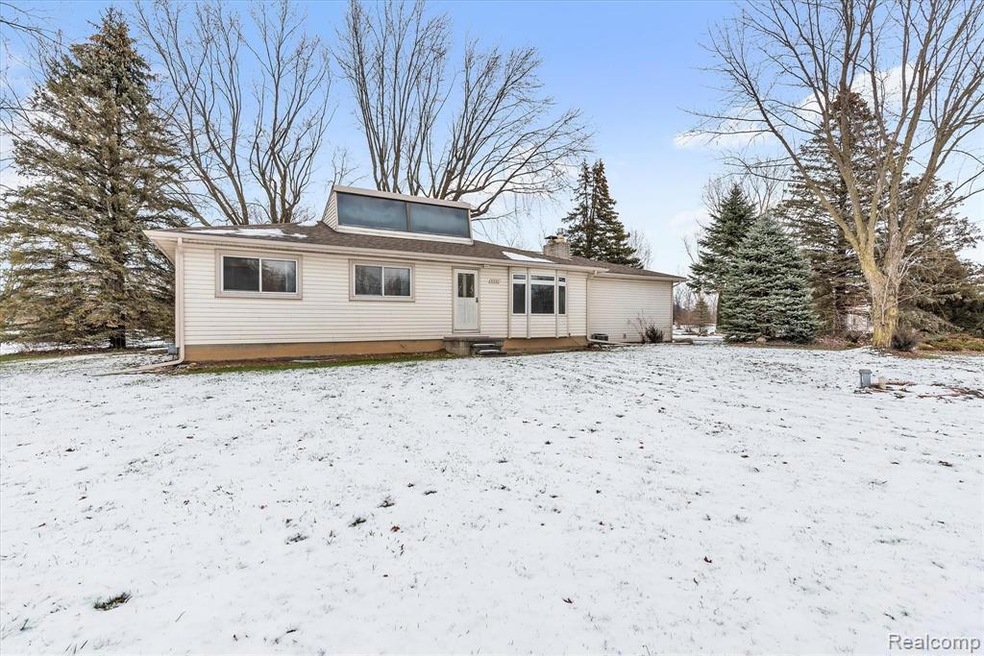 02-5332-Ohara-Rd-WindowStill-Real-Estate-Photograp