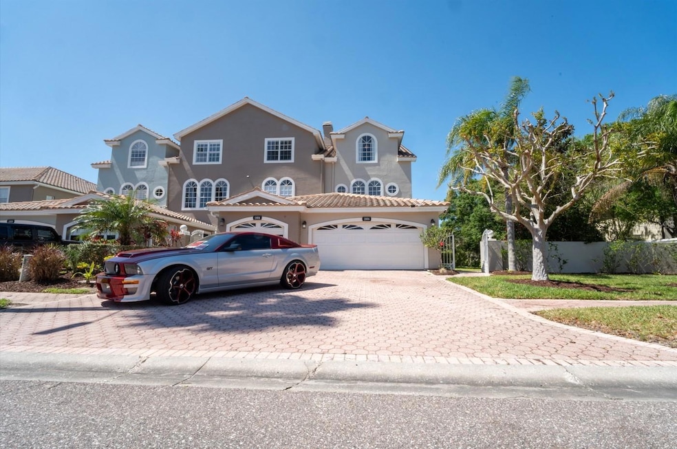 For Sale $799,900 • Co-Listing Agent