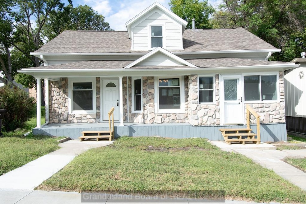 414 W Genoa St, Ravenna, NE 68869 - photo 1