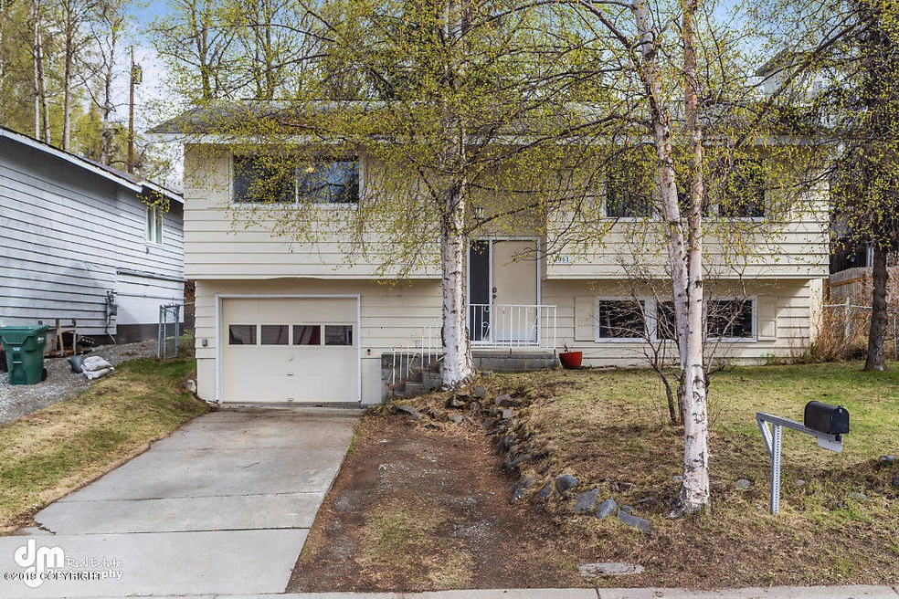 5061 Southampton Dr, Anchorage, AK 99503 - photo 1