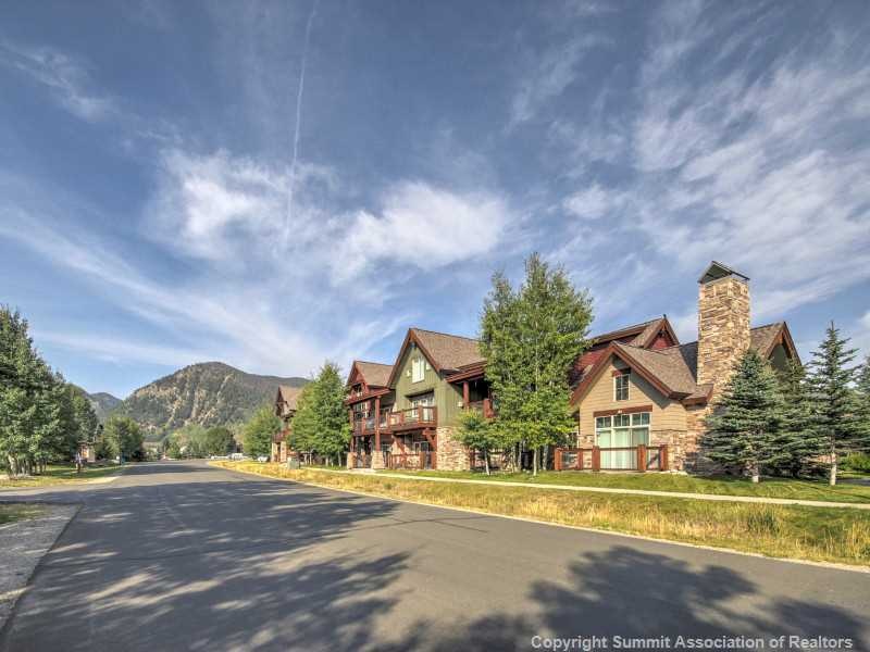 801 Lakepoint Dr unit 5, Frisco, CO 80443 - photo 1