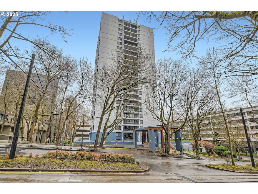 Harrison East unit 4G, Portland, OR 97201 - photo 1