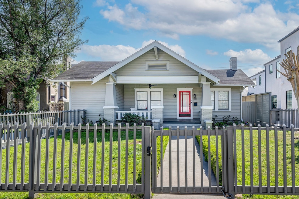 1633 W Main St, Houston, TX 77006 - photo 1