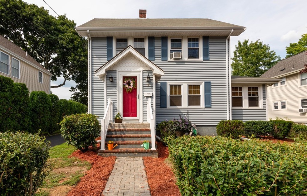 19 Charles St, Wakefield, MA 01880 - photo 1