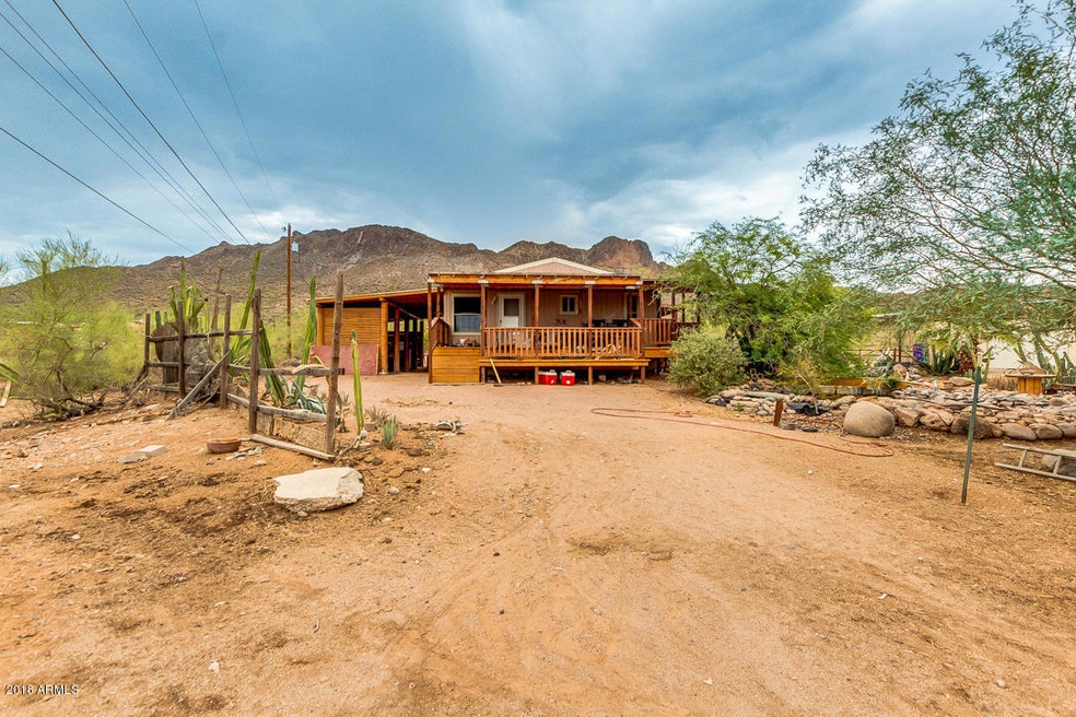 01-Saddle Butte