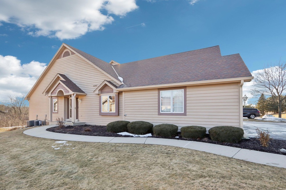 Beautiful Ranch Style Condo!