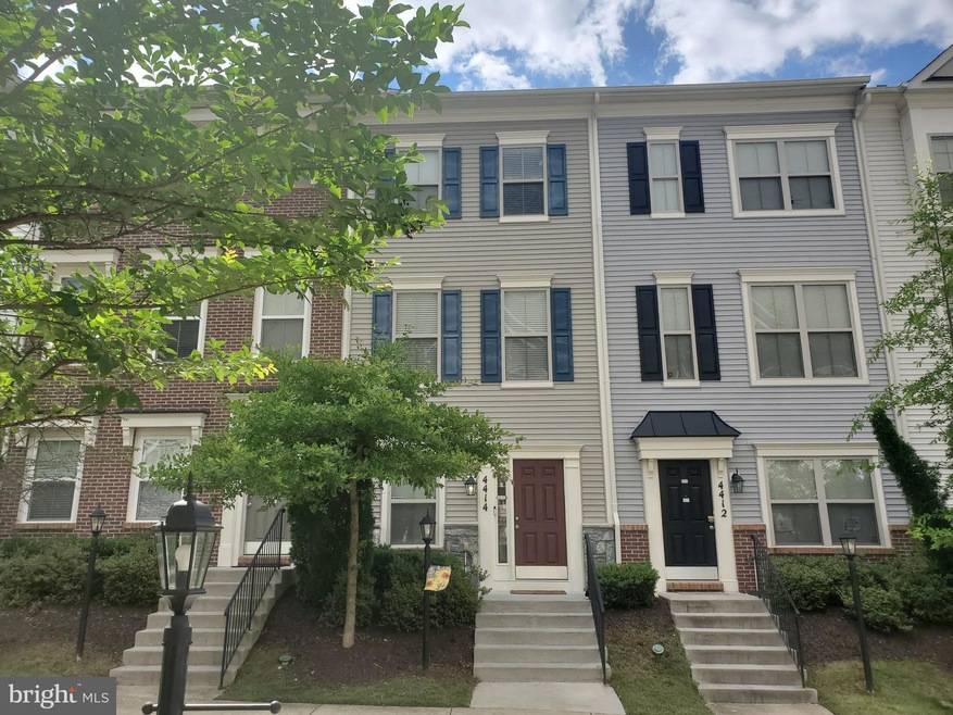 4414 Potomac Highlands Cir, Triangle, VA 22172 - photo 1