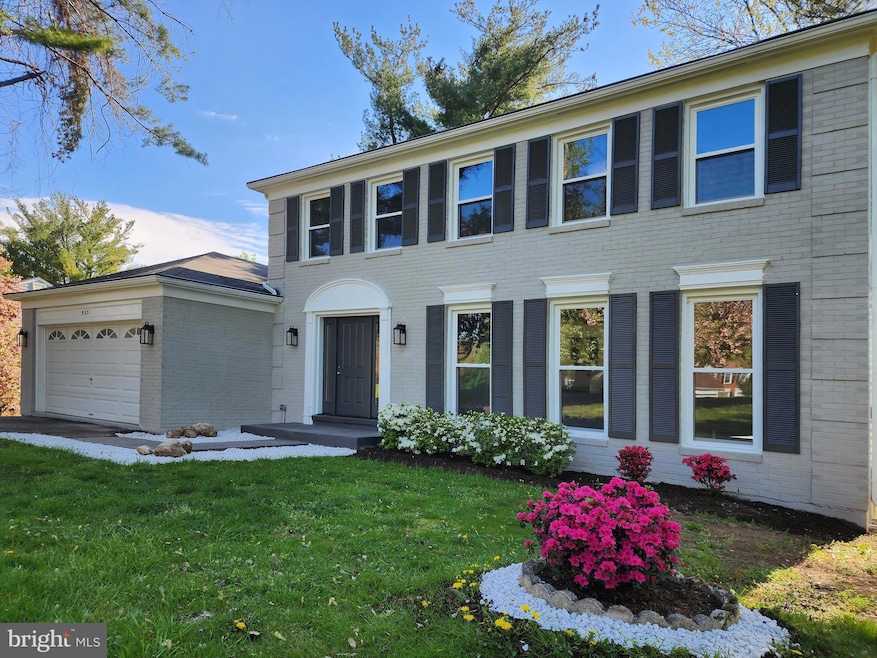 Sold $1,425,000 • Co-Listing Agent