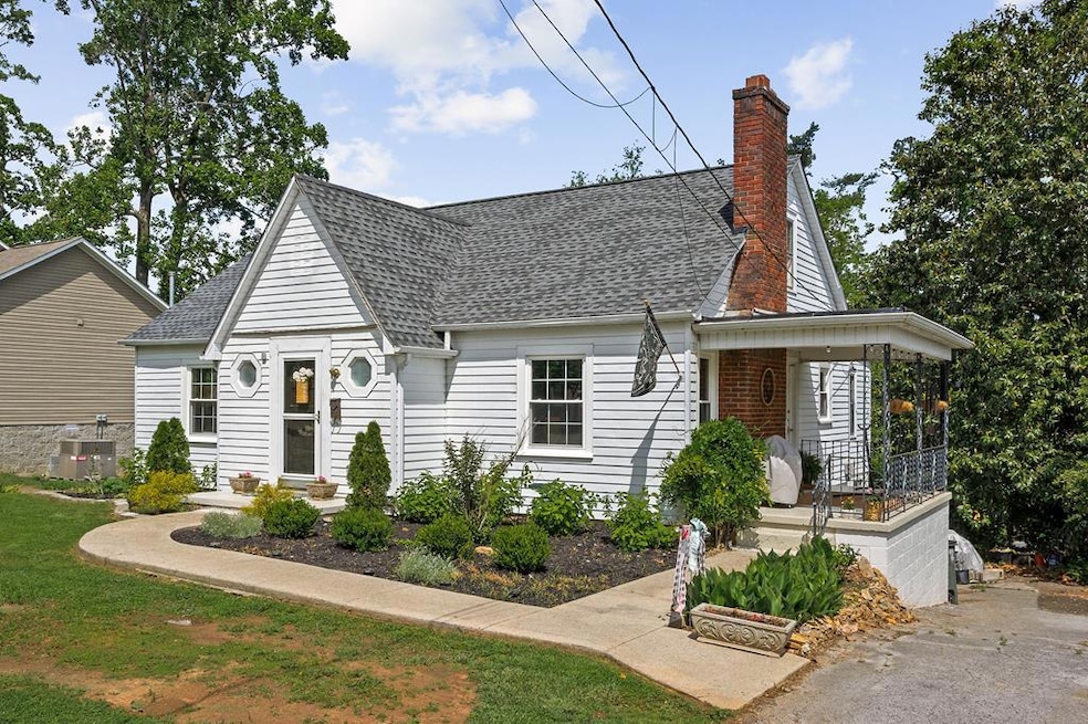 For Sale $329,900 • Co-Listing Agent