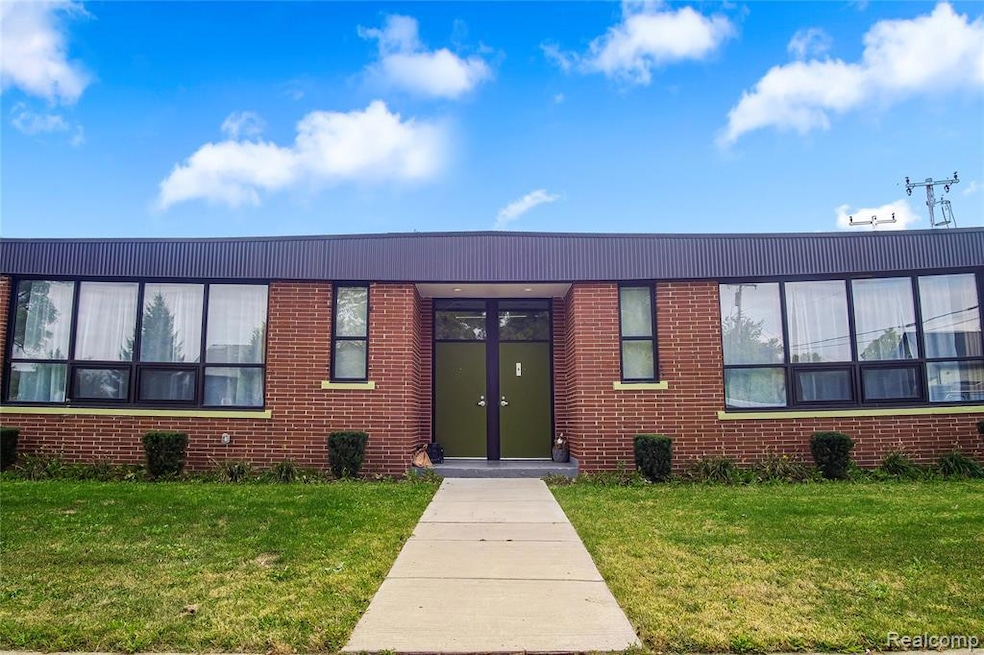 For Rent $1,450/month • Co-Listing Agent