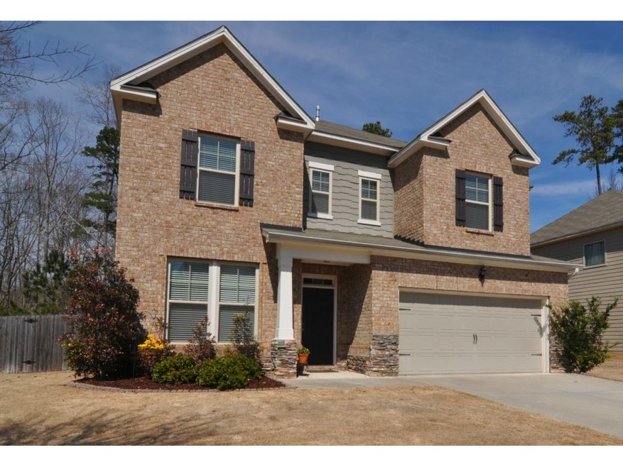 Welcome Home to Avalon at Lake Lanier!
