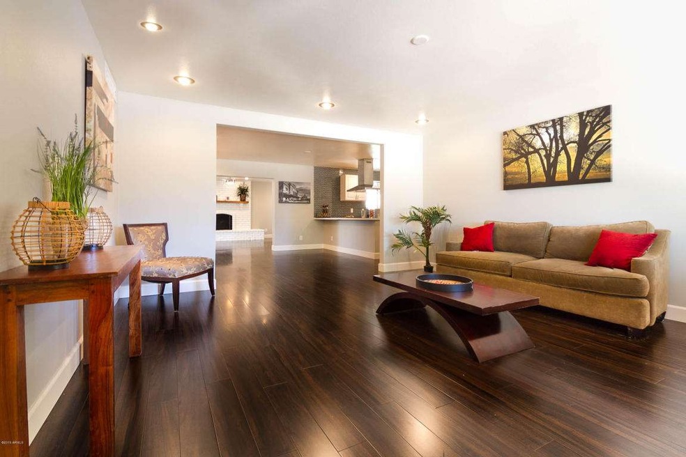01 - Living Room