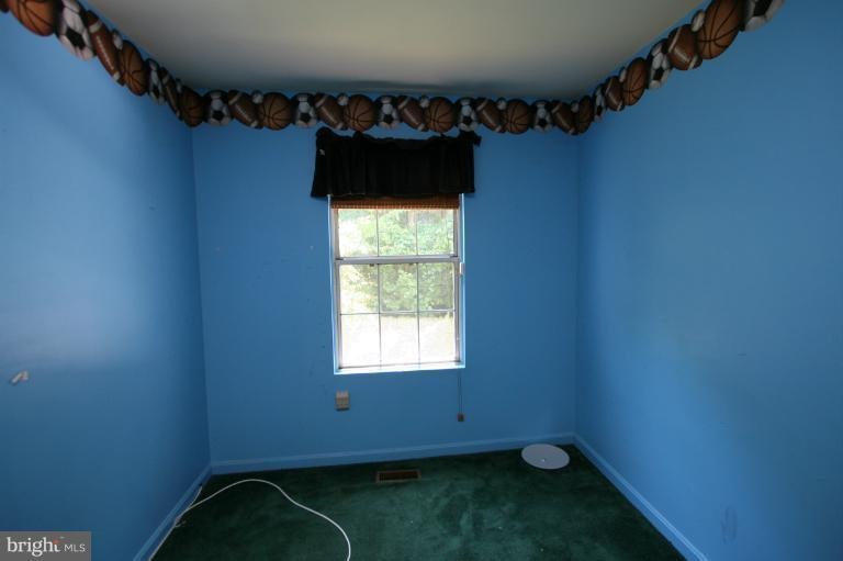 6635 Ronald Rd, Capitol Heights, MD 20743 - photo 1