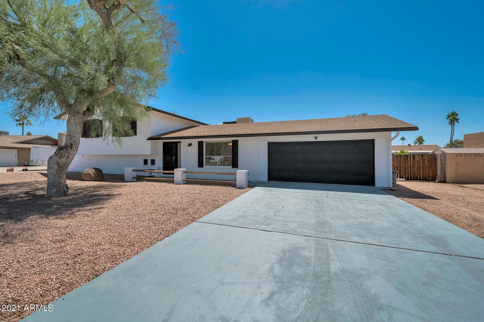 839 N Acacia, Mesa, AZ 85213 - photo 1