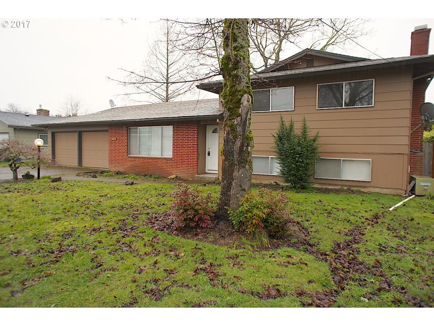 4274 5th St, Hubbard, OR 97032 - photo 1