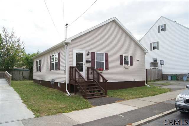 18 Emmett St, Albany, NY 12204 - photo 1