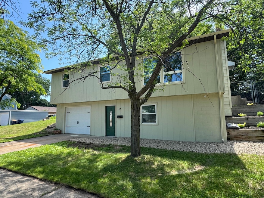 815 6th St N, New Ulm, MN 56073 - photo 1