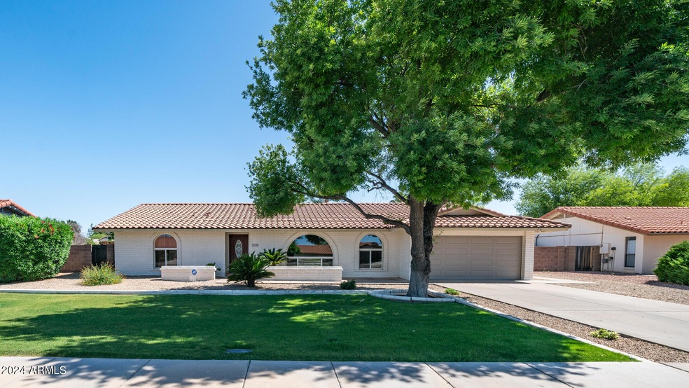 1205 E Vinedo Ln, Tempe, AZ 85284 - photo 1