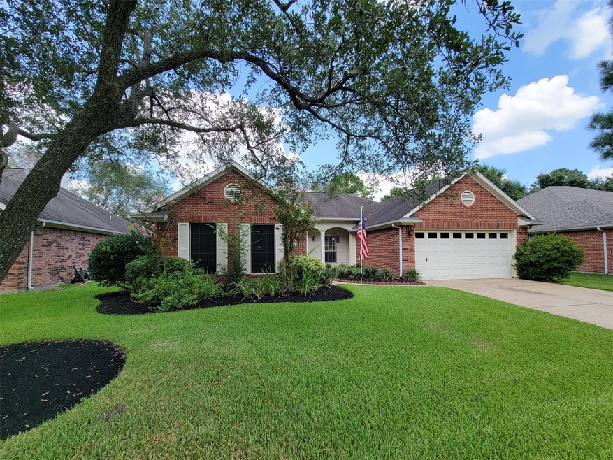 16102 Aberdeen Forest Dr, Houston, TX 77095 - photo 1