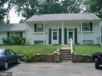 220 Maple St, Middleburg, VA 20117 - photo 1