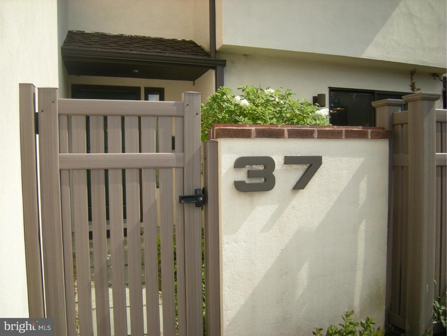 138 Montrose Ave unit 37, Bryn Mawr, PA 19010 - photo 1