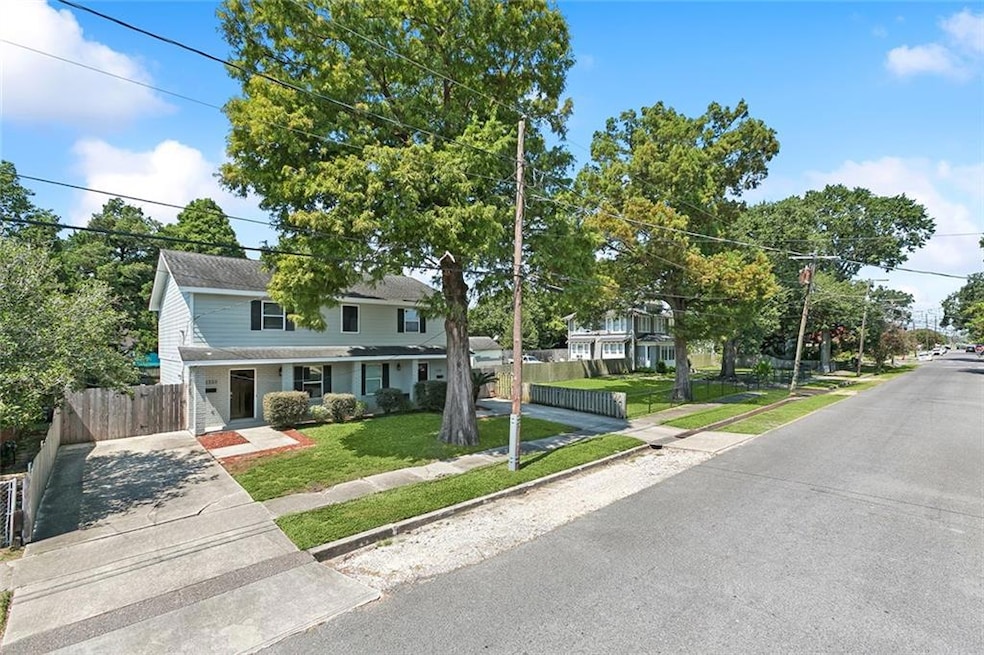 1333 Jefferson St, Gretna, LA 70053 - photo 1