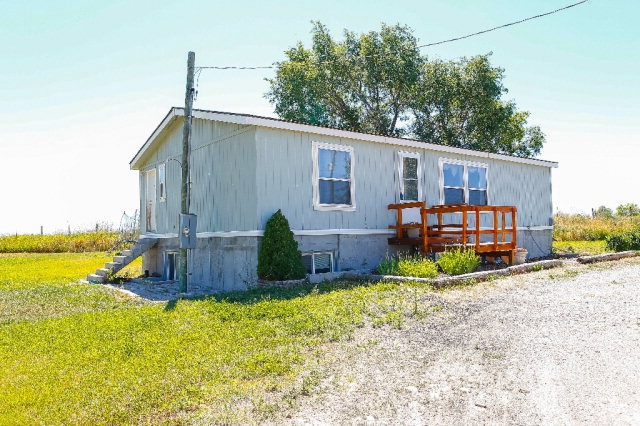 283 N 700 W, Blackfoot, ID 83221 - photo 1