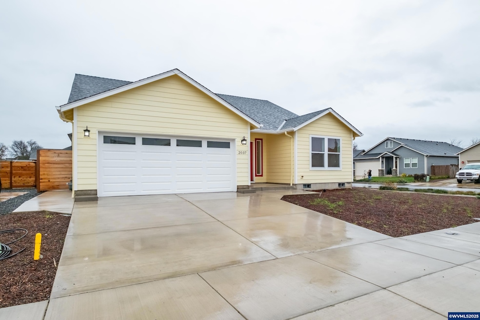 2037 Waterford St SE, Albany, OR 97322 - photo 1