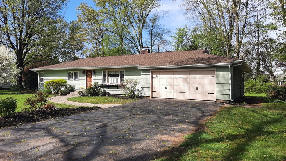 32 Beech St, Woodstock, CT 06281 - photo 1