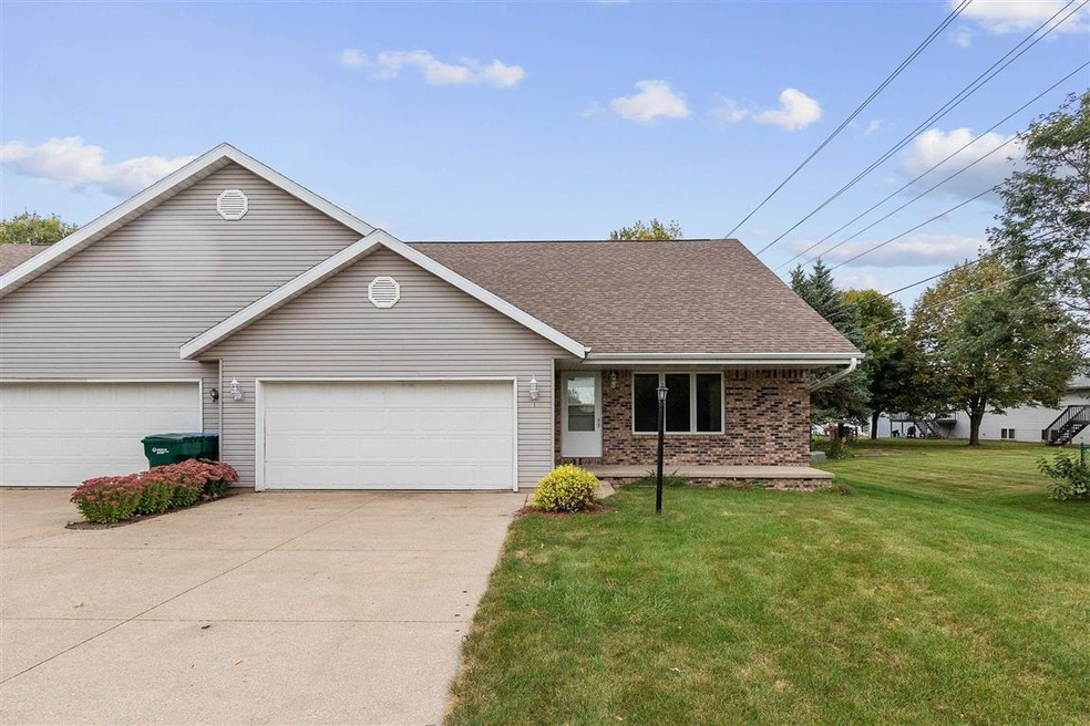 1 Century Ct, Appleton, WI 54914 - photo 1
