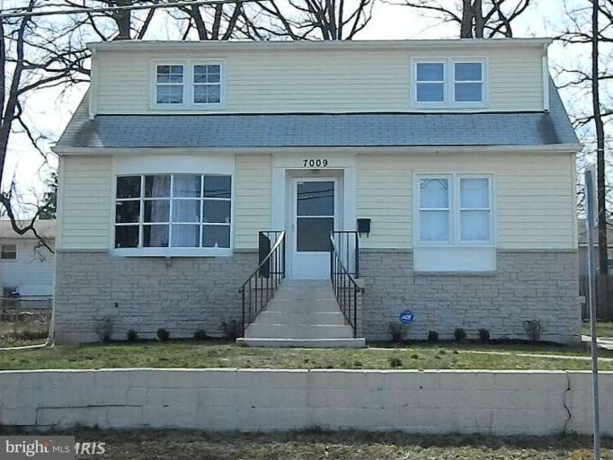 7009 E Chesapeake St, Hyattsville, MD 20785 - photo 1