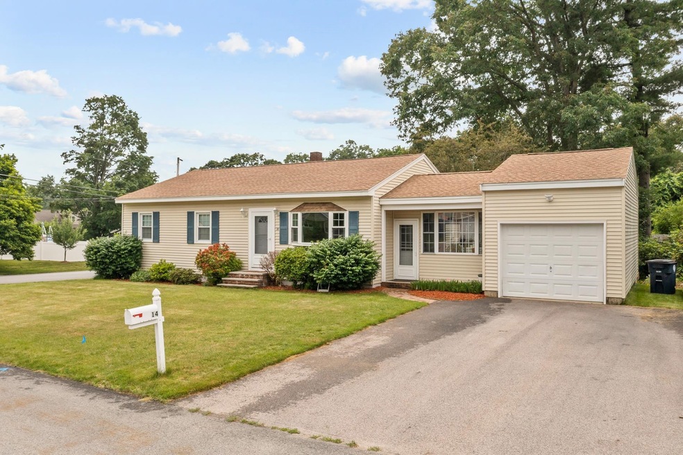 14 Beaver St, Nashua, NH 03063 - photo 1