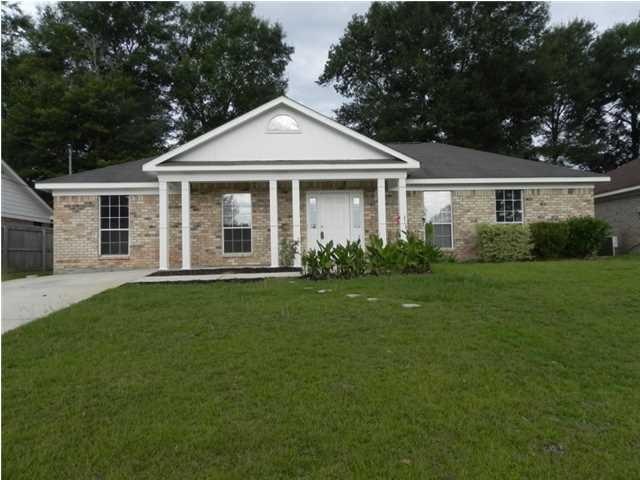 6936 Magnolia Trace in Hidden Pines