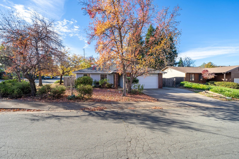 4415 Moyvane Dr-2