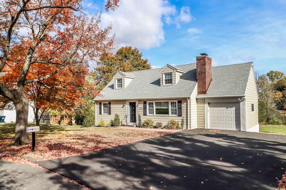 17 Alan Ave, Danbury, CT 06811 - photo 1