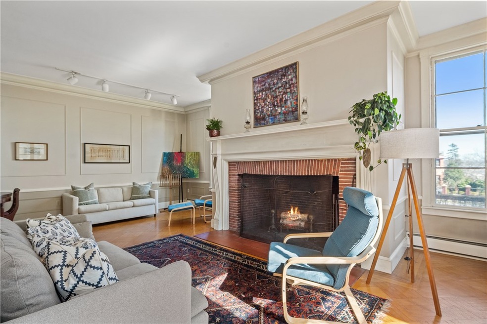 397 Gibbs Ave unit 1, Newport, RI 02840 - photo 1