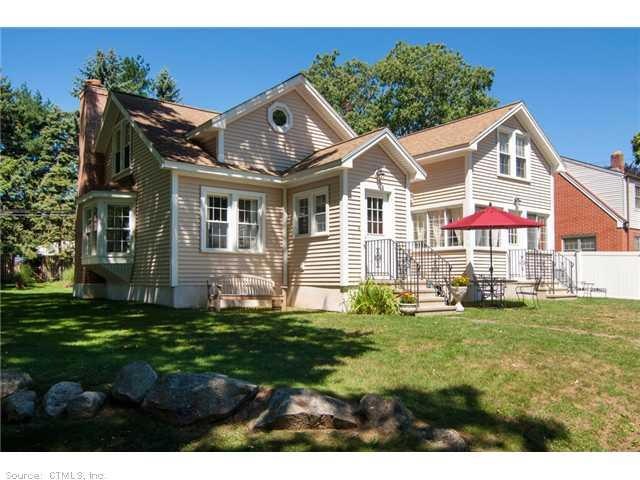 74 S Montowese St, Branford, CT 06405 - photo 1