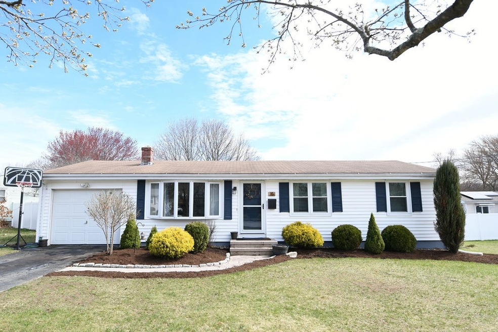 15 Wild Berry Dr, Cranston, RI 02920 - photo 1