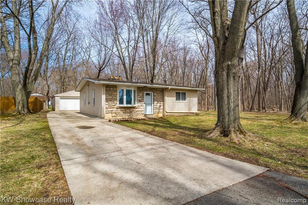 Welcome Home to 4822 Filer Street in Waterford.