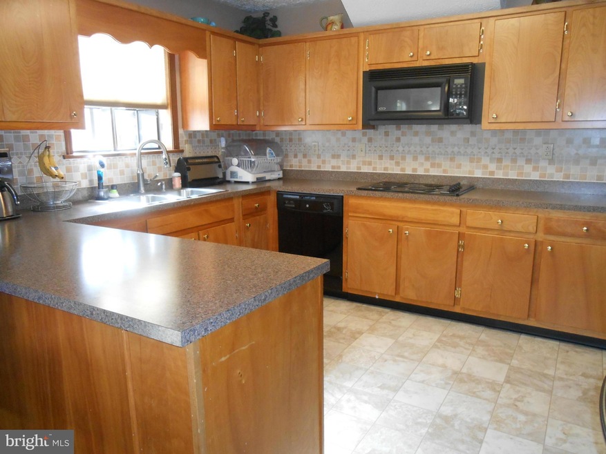 23323 Red Oak Ct, California, MD 20619 - photo 1