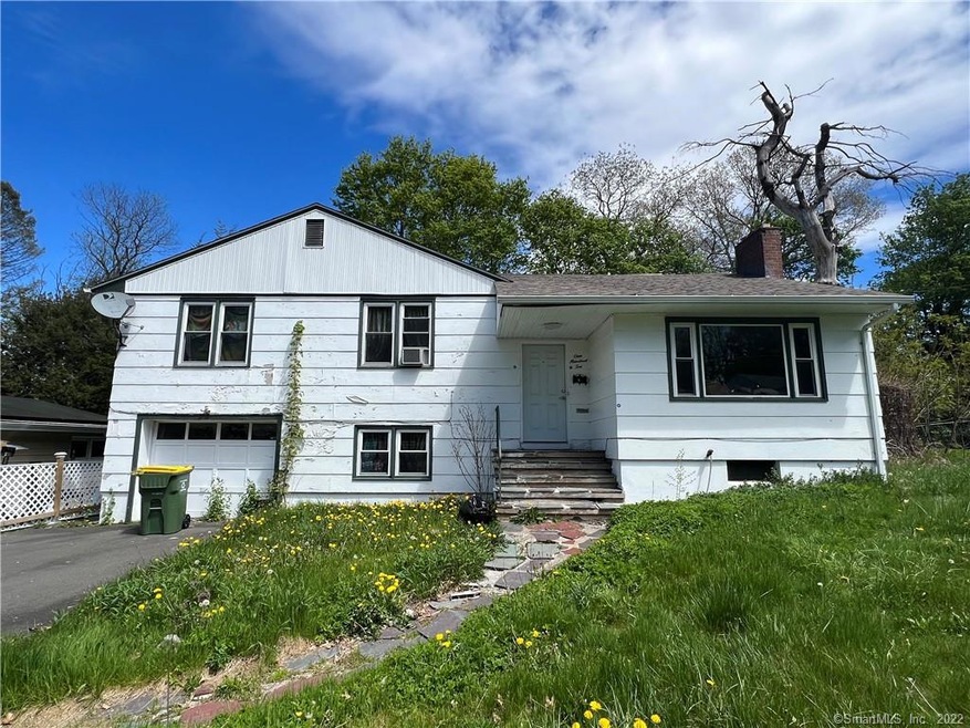 110 Gail Dr, Waterbury, CT 06704 - photo 1