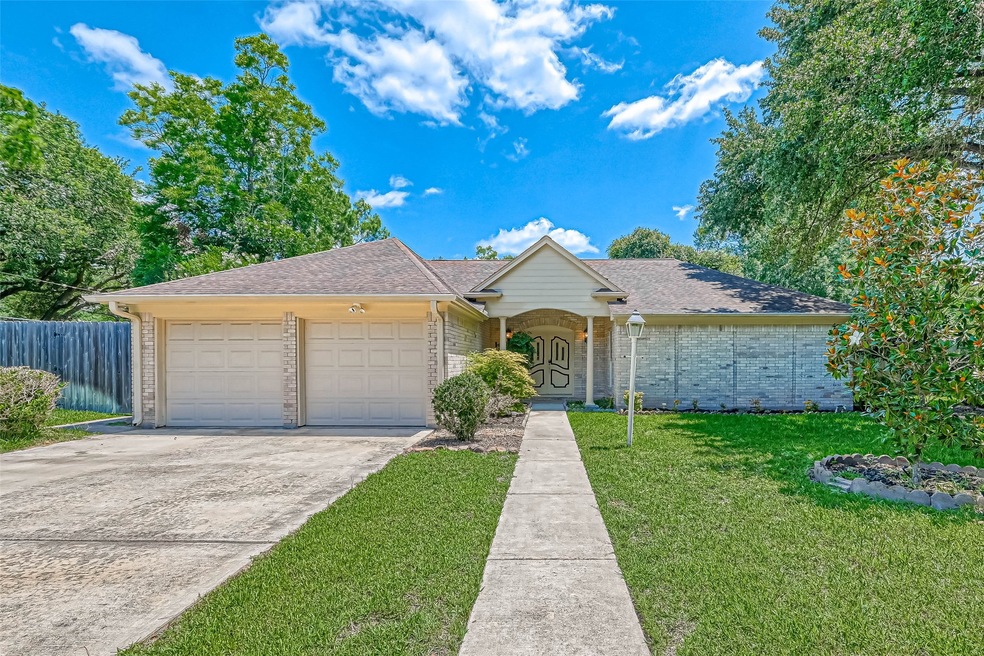 1803 Huisache Dr, Richmond, TX 77469 - photo 1