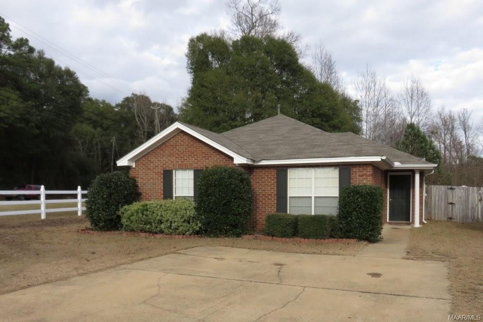 801 Cottage Ln, Prattville, AL 36067 - photo 1