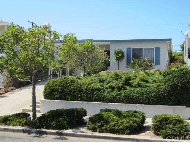 Front View of Home from Violet Lantern St