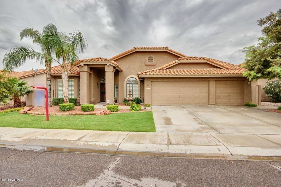 1120 W Sherri Dr, Gilbert, AZ 85233 - photo 1